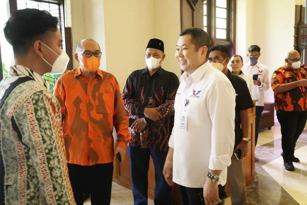 Momen Pertemuan Hary...