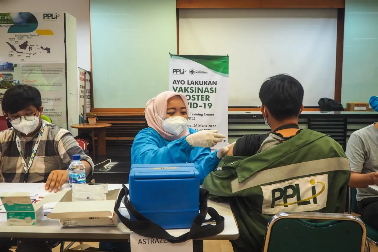 Tahun Kedua Pandemi,...