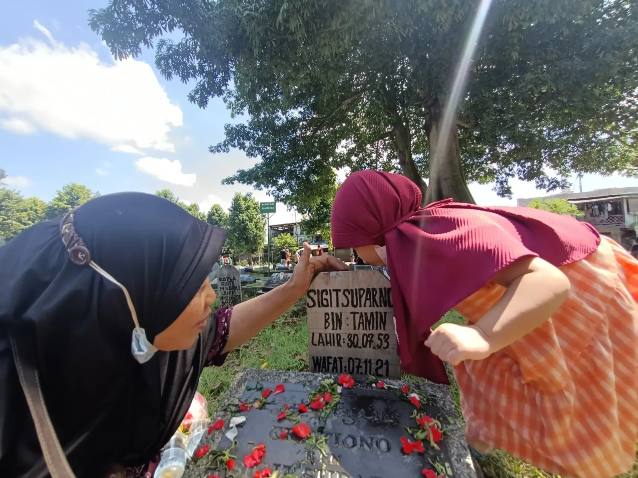 Ziarah Makam Jelang...