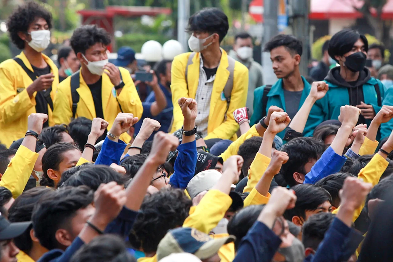 Seruan Mahasiswa Tolak...