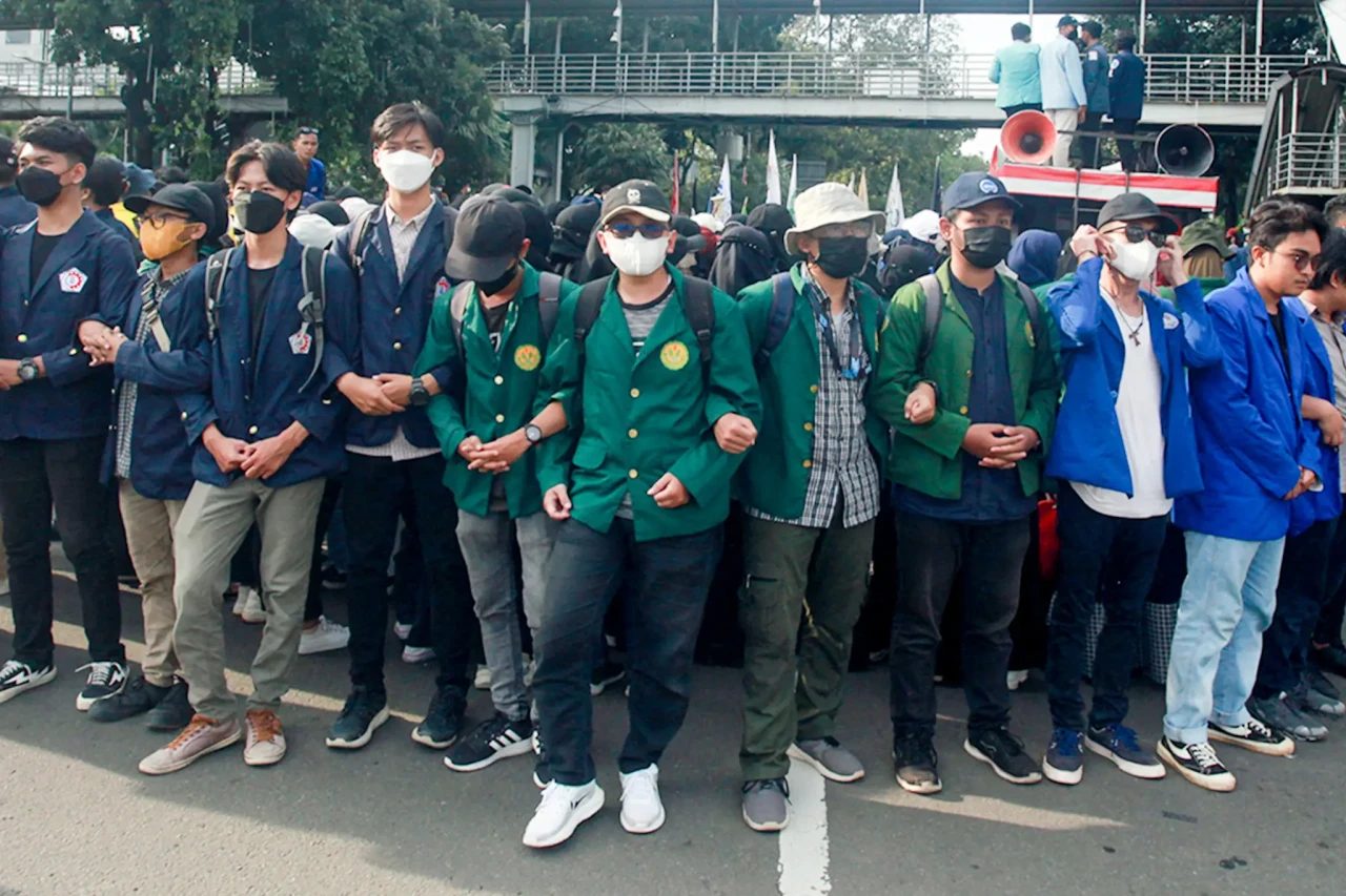Seruan Mahasiswa Tolak...