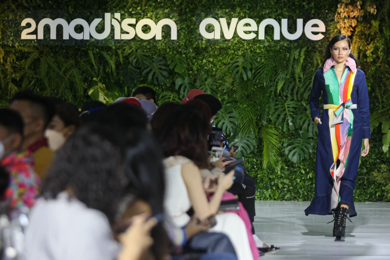 Peragaan Busana 2Madison...