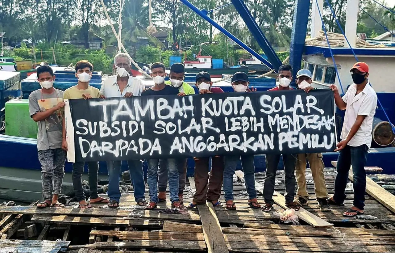 Solar Langka, Nelayan...