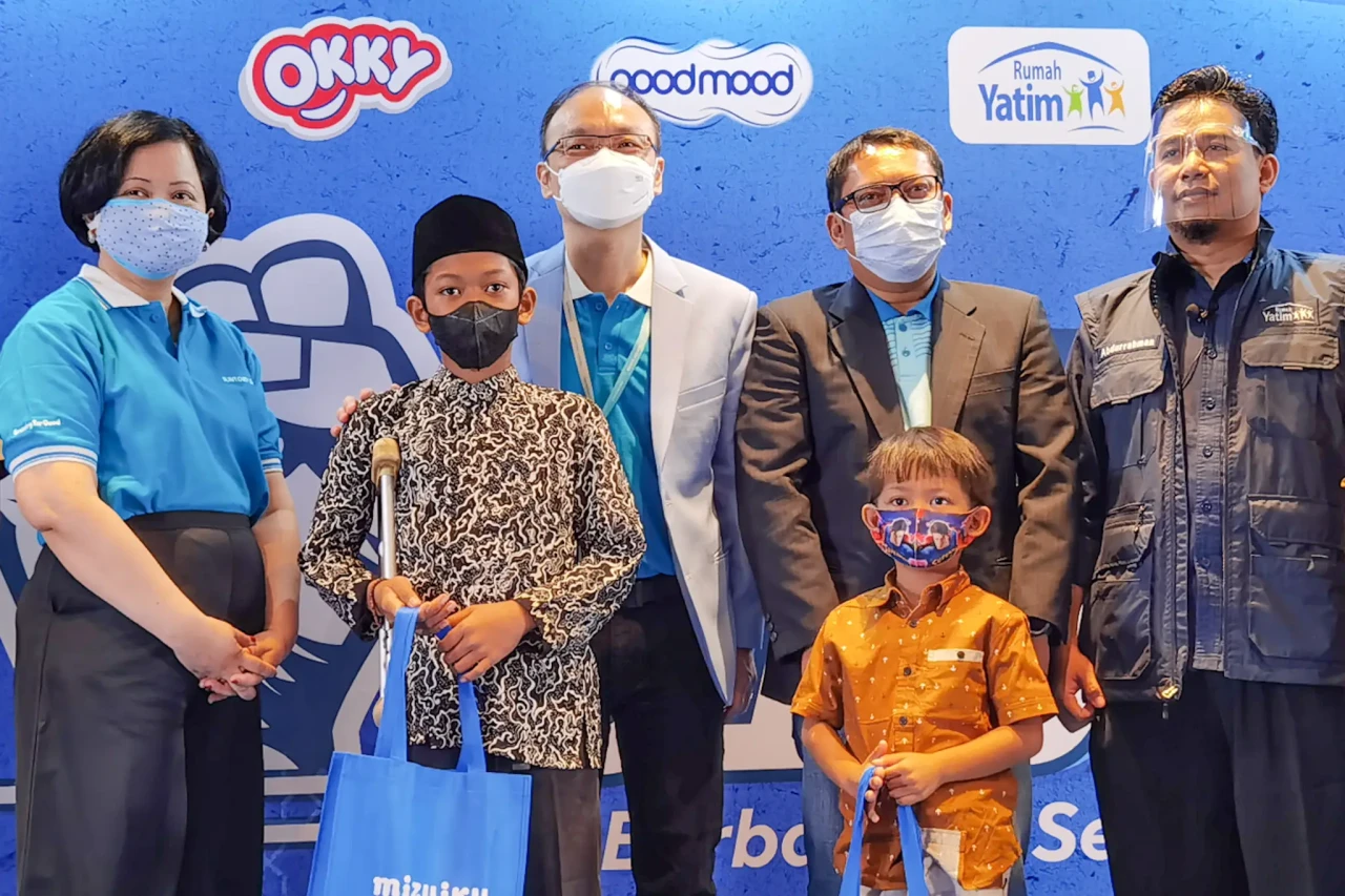 Okky dan Good Mood Dukung...