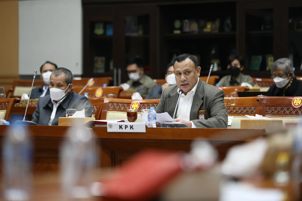 Raker Komisi III DPR...