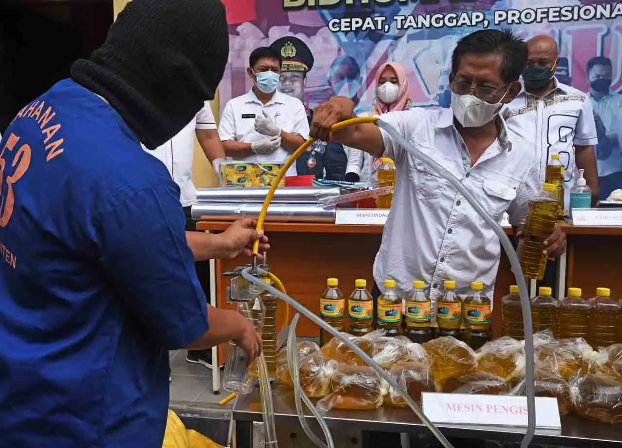 Polisi Bongkar Pemalsuan...