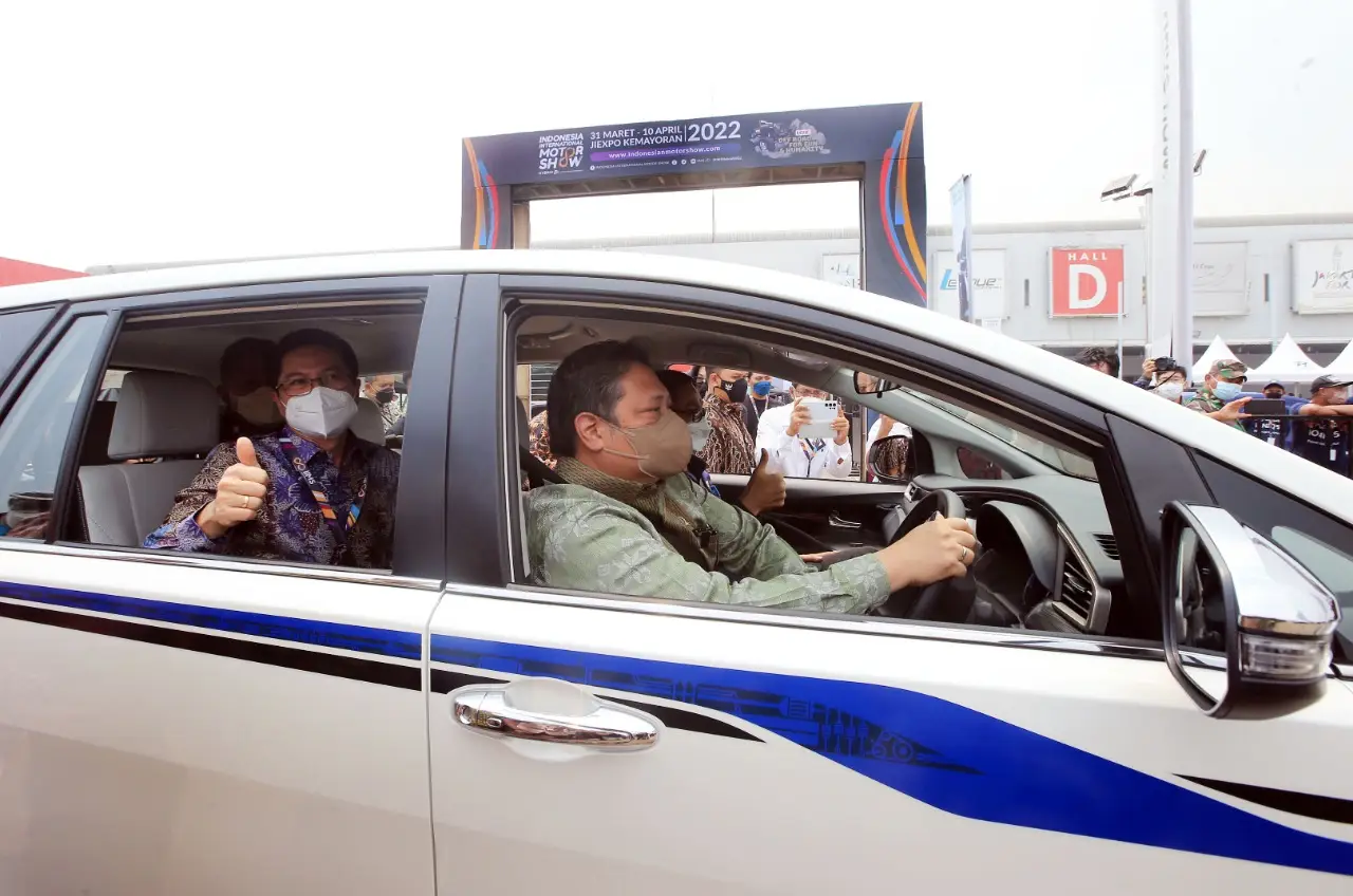 Buka IIMS Hybrid 2022,...