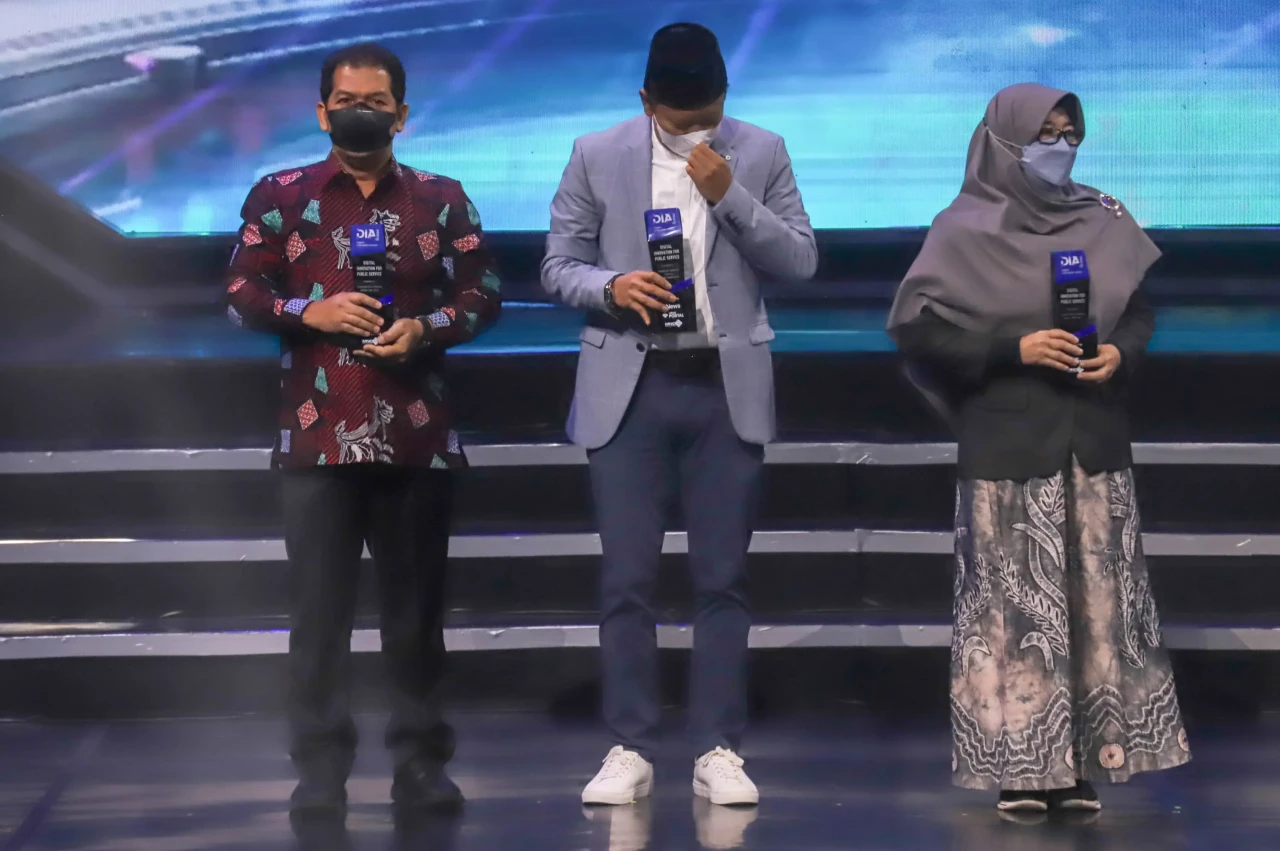 Aplikasi Lapor Hendi...