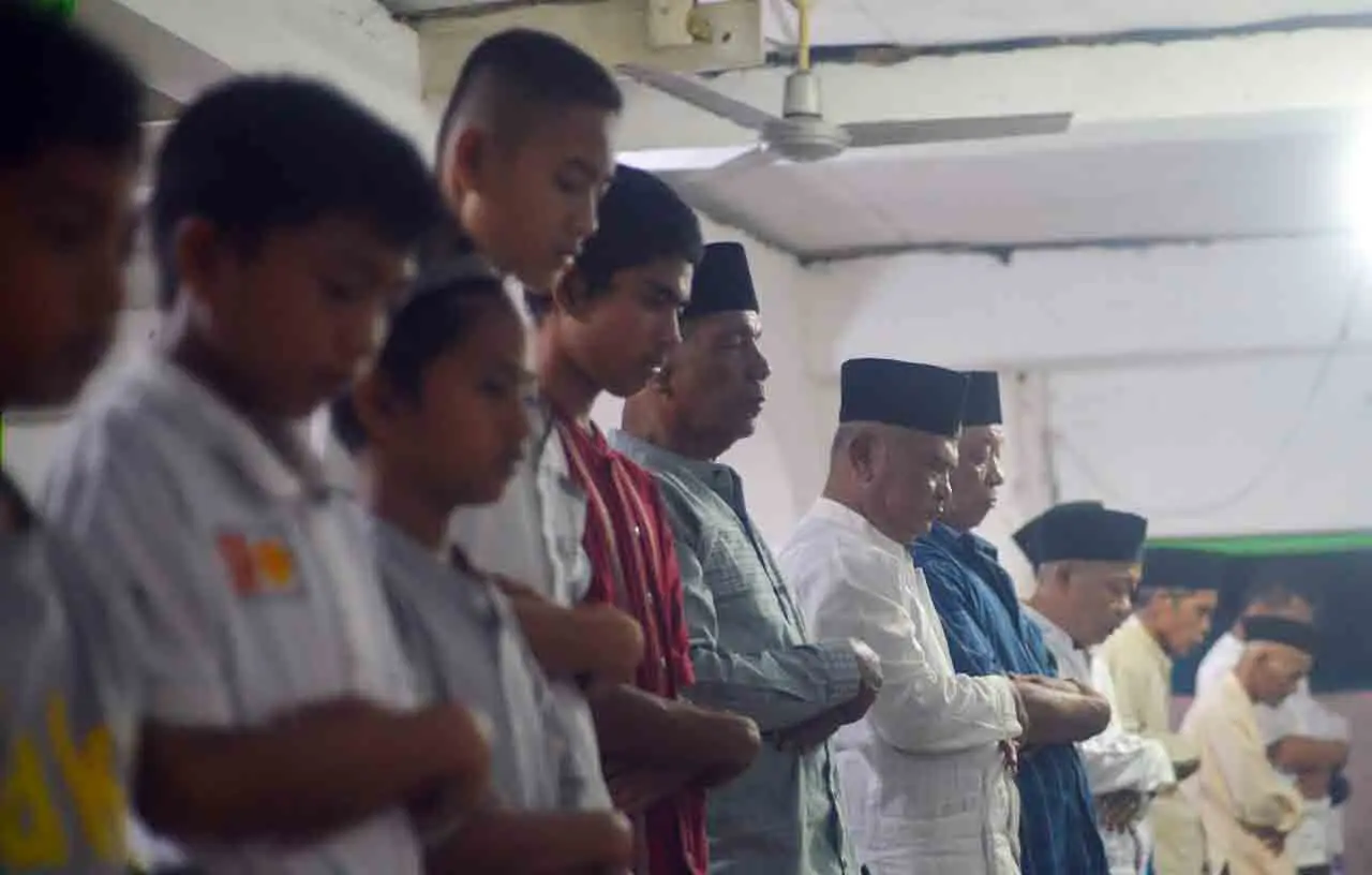Tarawih Pertama Tarekat...