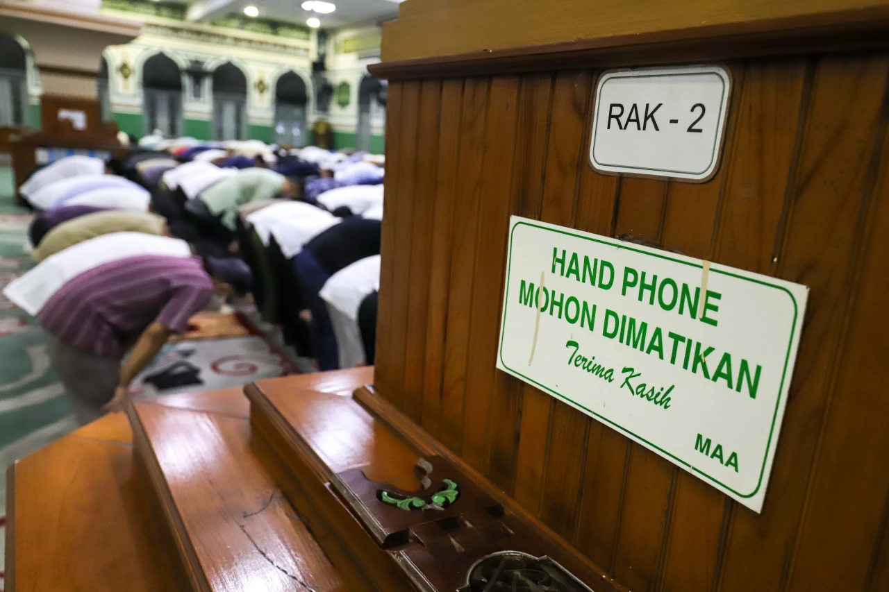 Masjid Agung Al-Azhar...