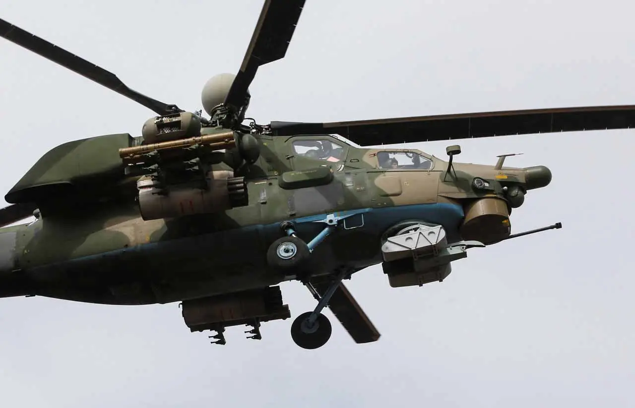 Teror Helikopter Tempur...