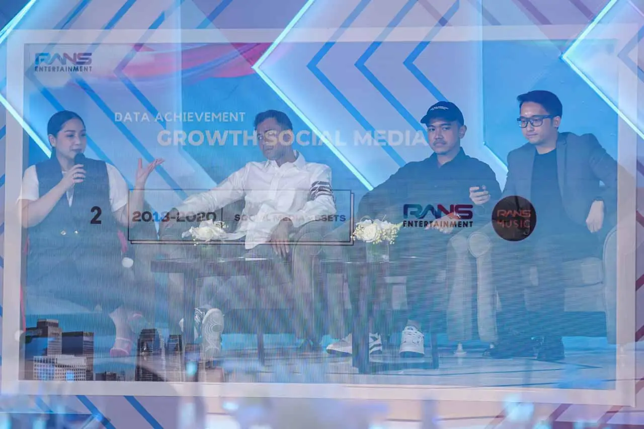 Terjun ke Bisnis Metaverse,...
