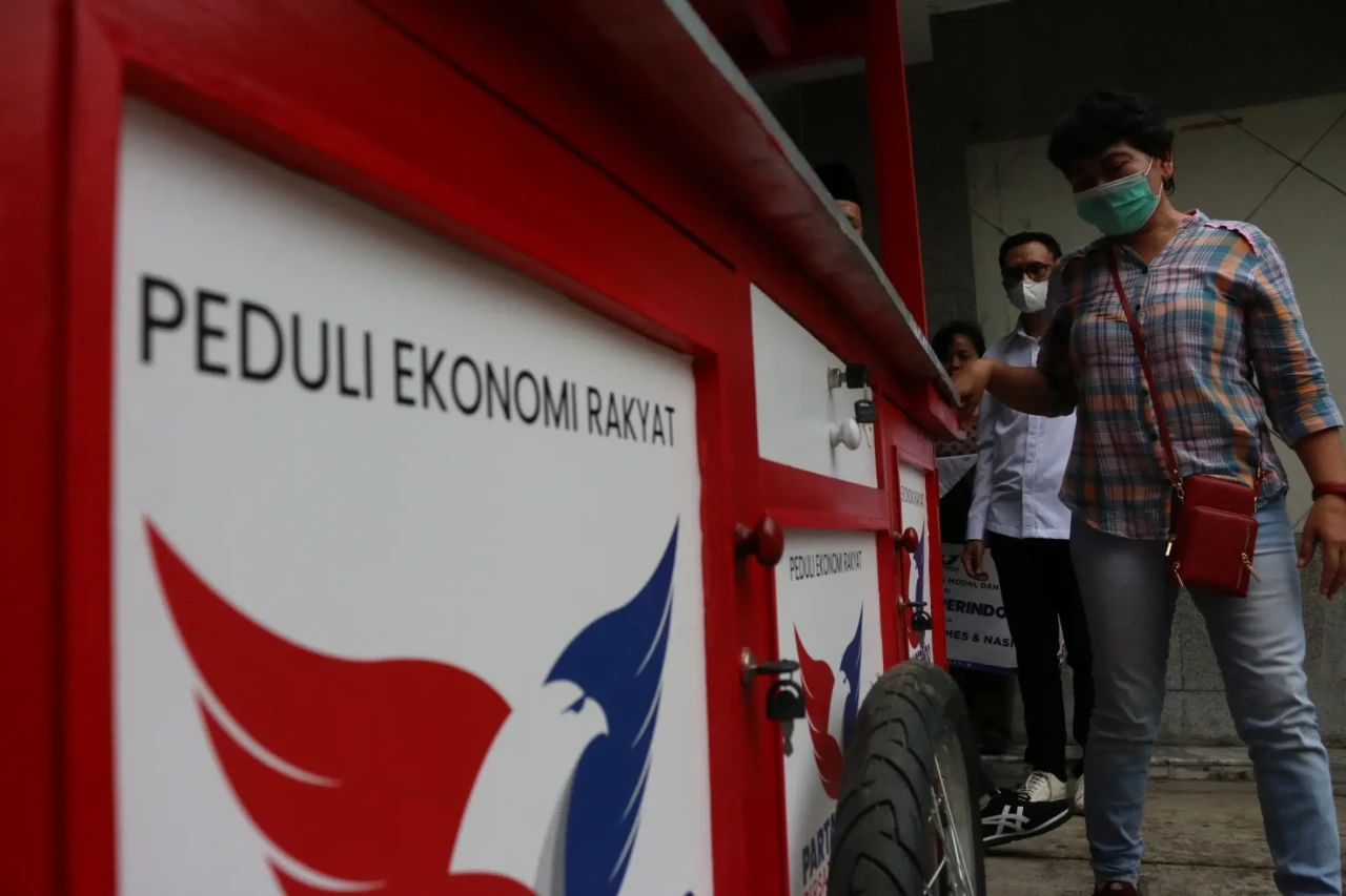 Serahkan Gerobak dan...
