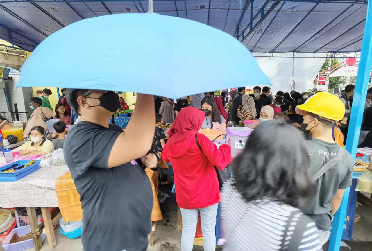 Berburu Takjil di Pasar...