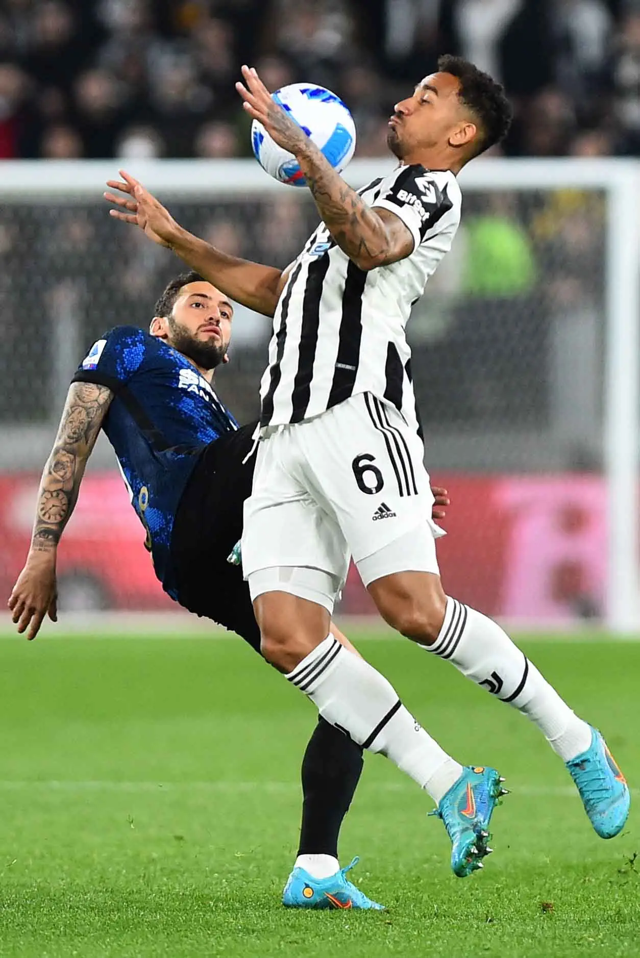 Inter Milan Permalukan...