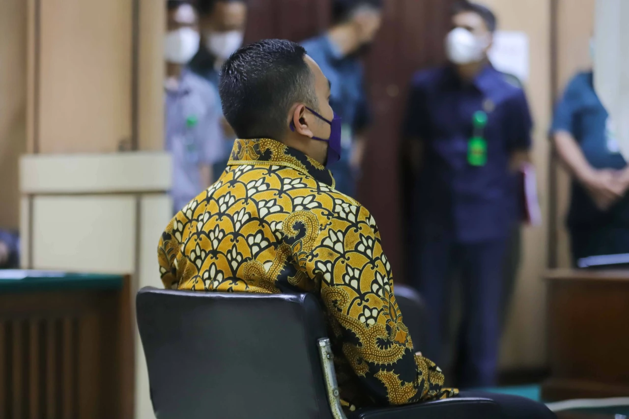 Sidang Lanjutan Adam...