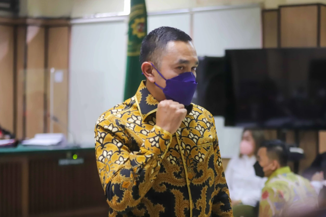 Sidang Lanjutan Adam...
