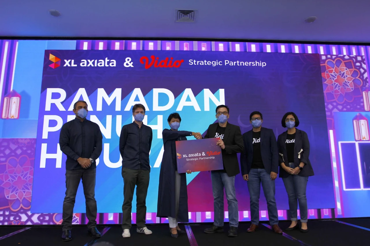 Hadirkan Tayangan Premium,...