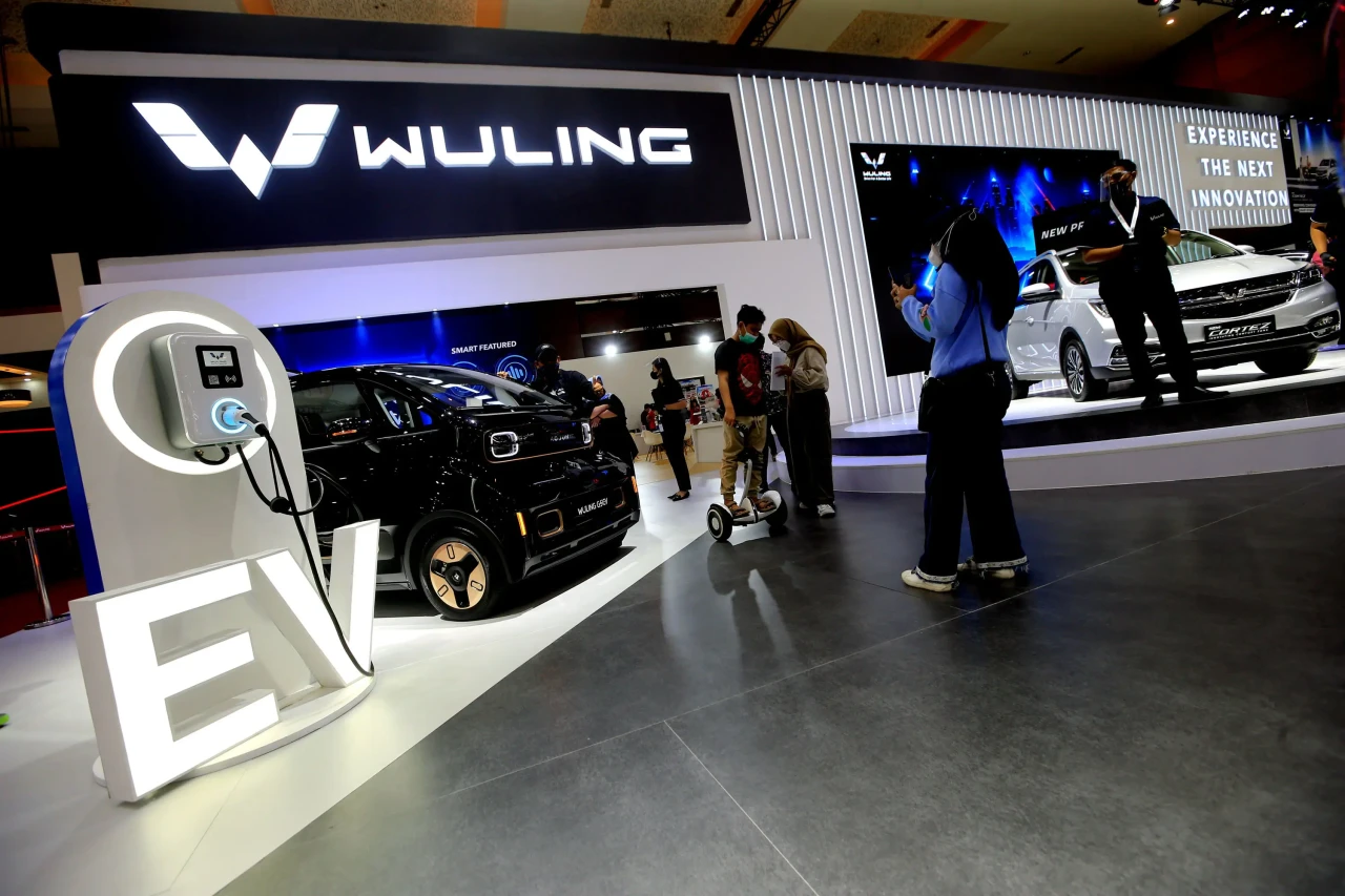 Wuling Motors Hadirkan...
