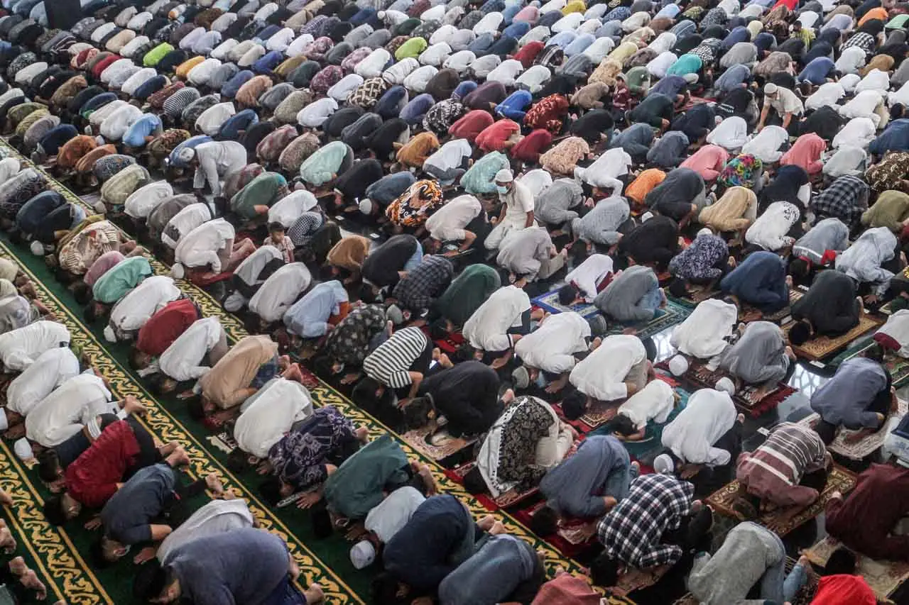 Shalat Jumat Pertama...