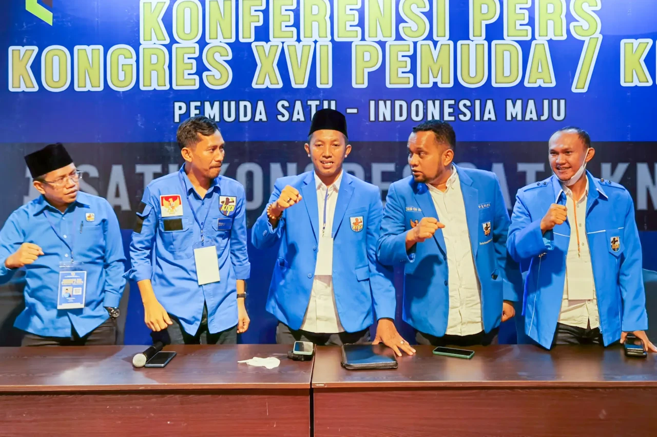 Komite Nasional Pemuda...