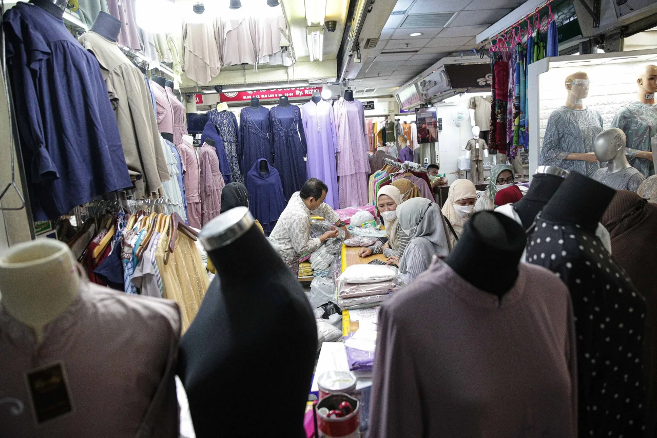 Penjualan Busana Muslim...