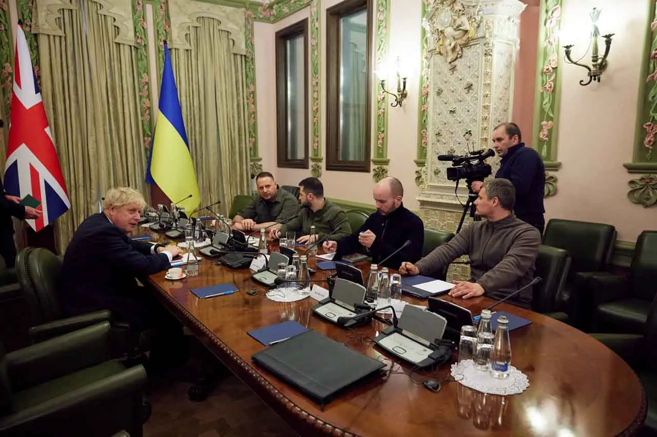 Temui Presiden Ukraina,...