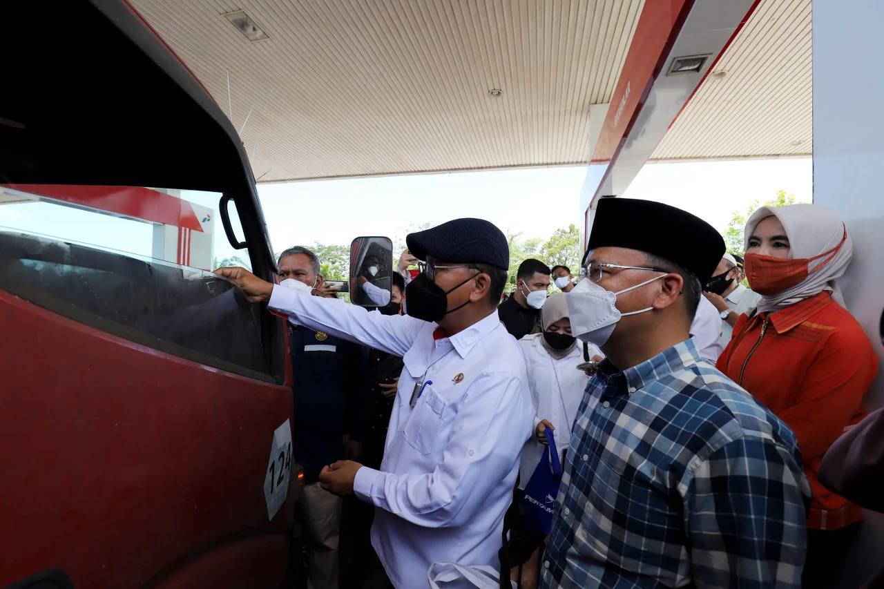 Menteri ESDM Sidak SPBU...