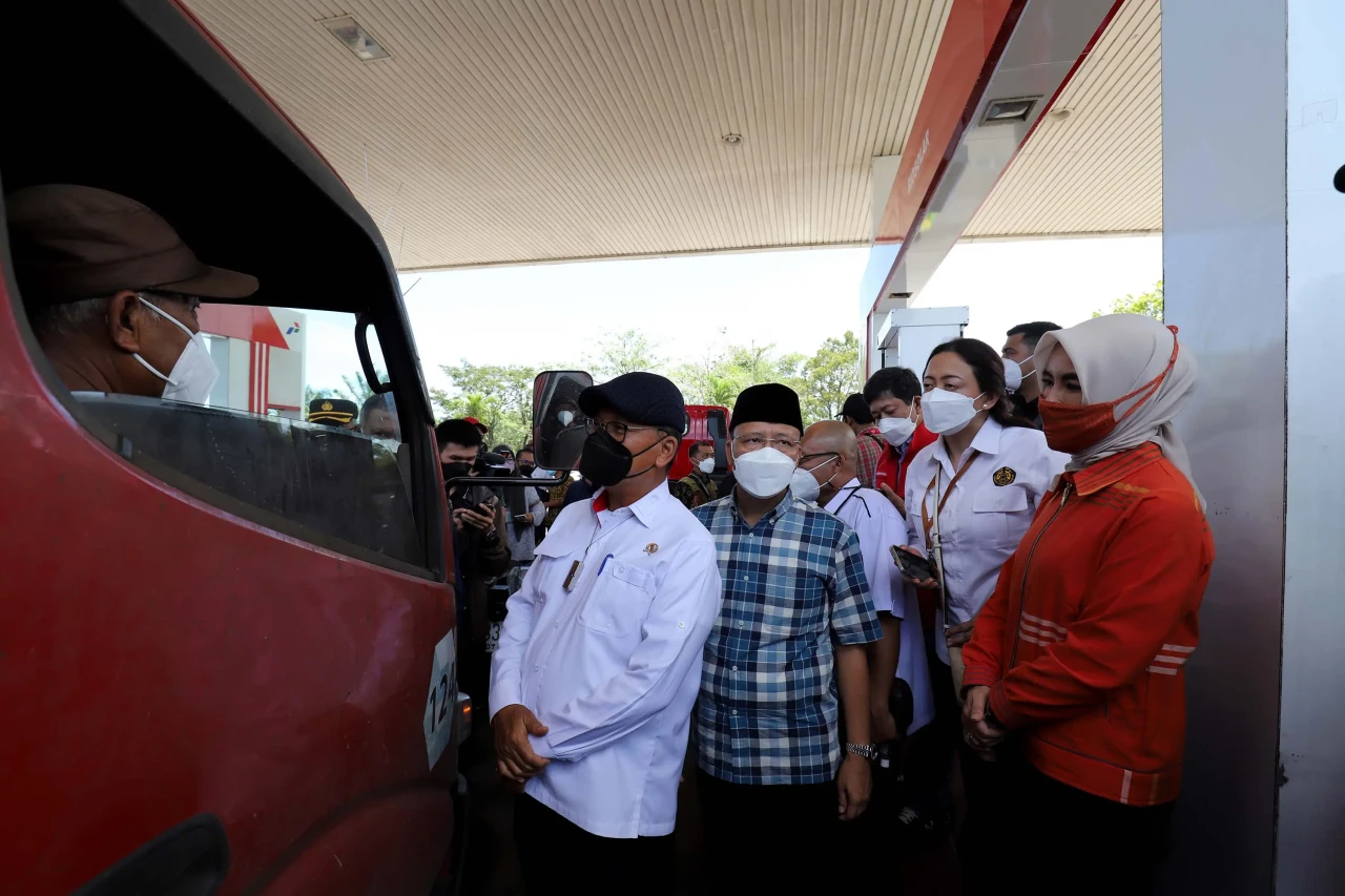 Menteri ESDM Sidak SPBU...