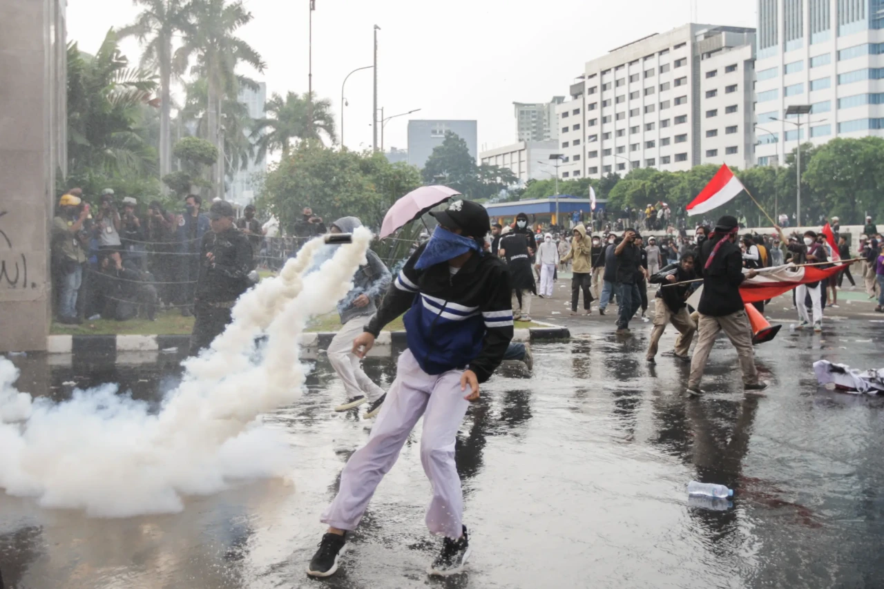 Aksi Demo 11 April di...