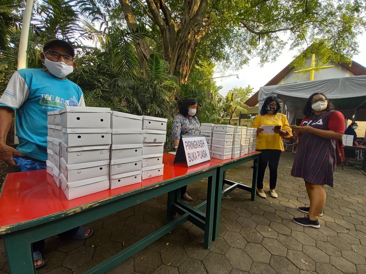 Indahnya Toleransi,...