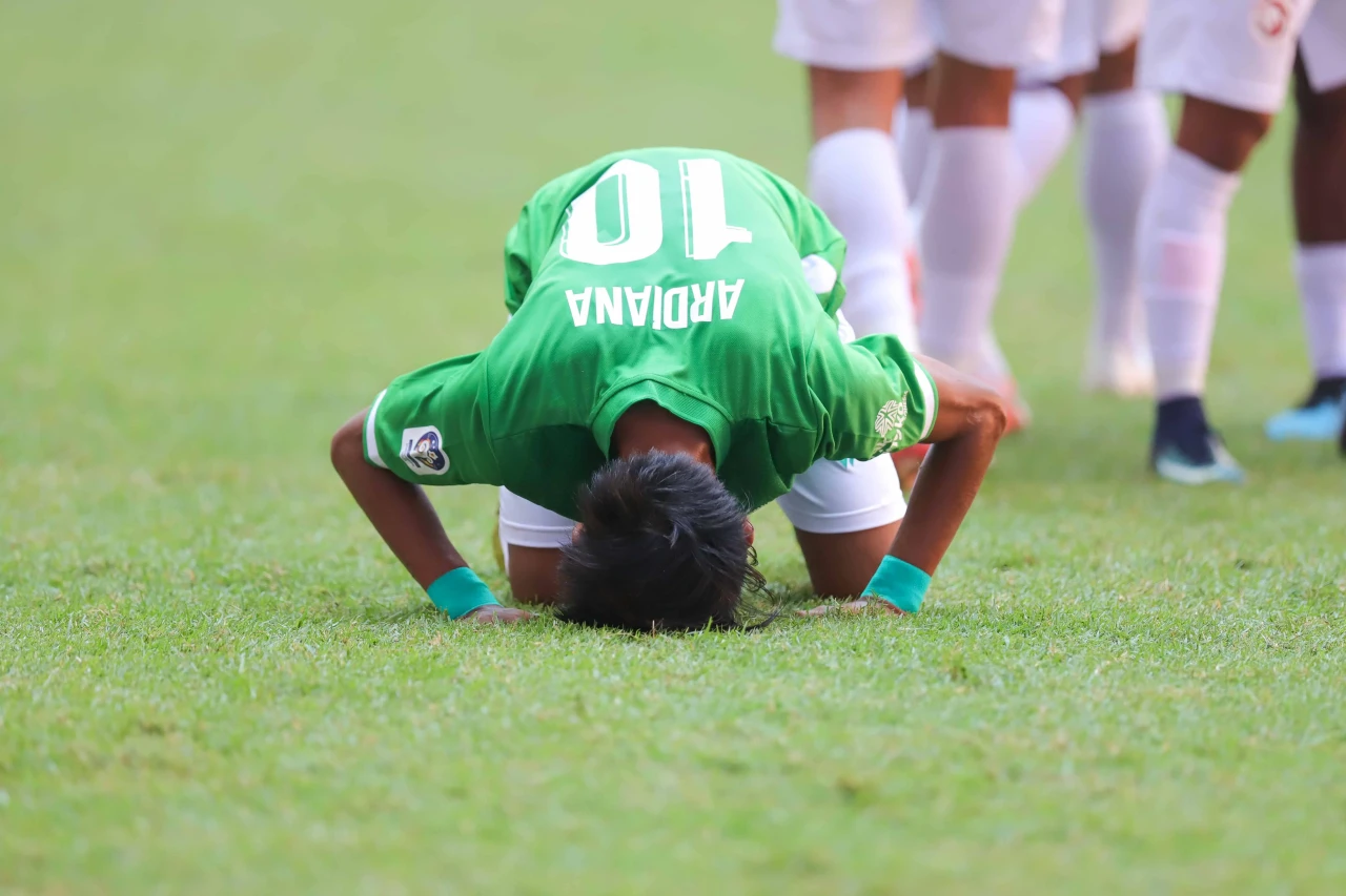 All Star U-20 Bungkam...