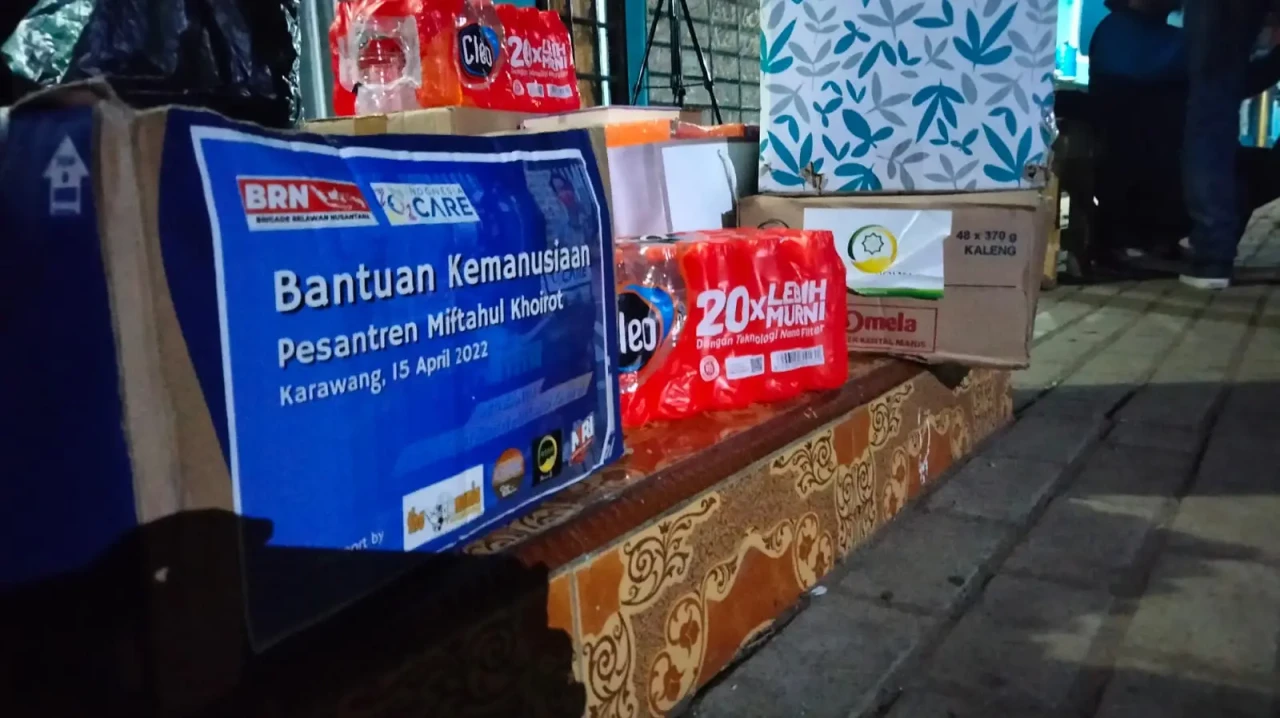 Indonesia Care Cs Salurkan...