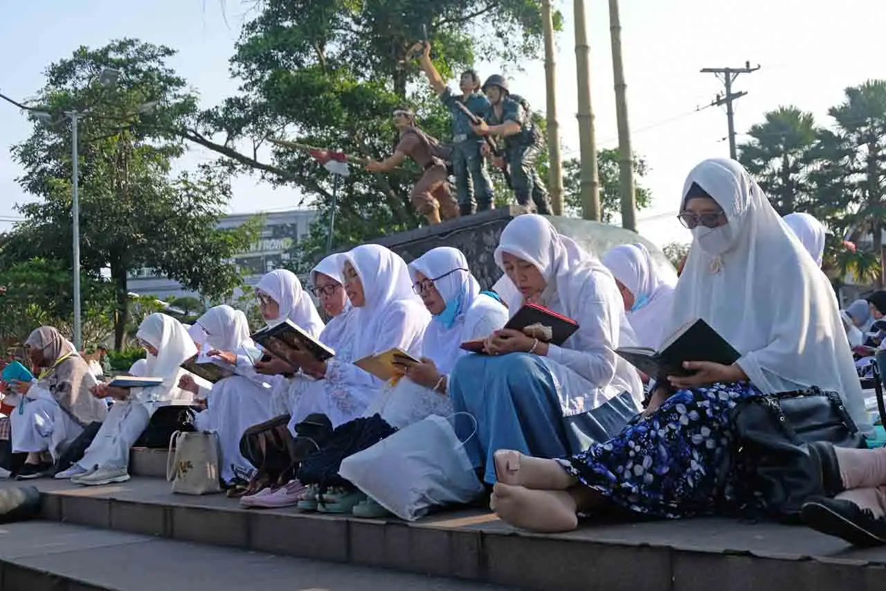 Tadarus Al Quran di...
