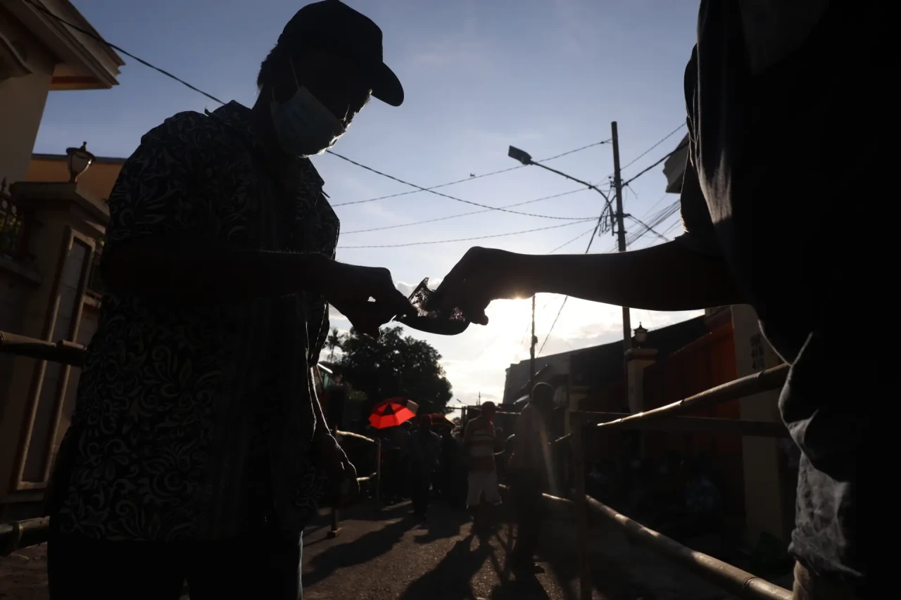 Pengusaha Makassar Berbagi...