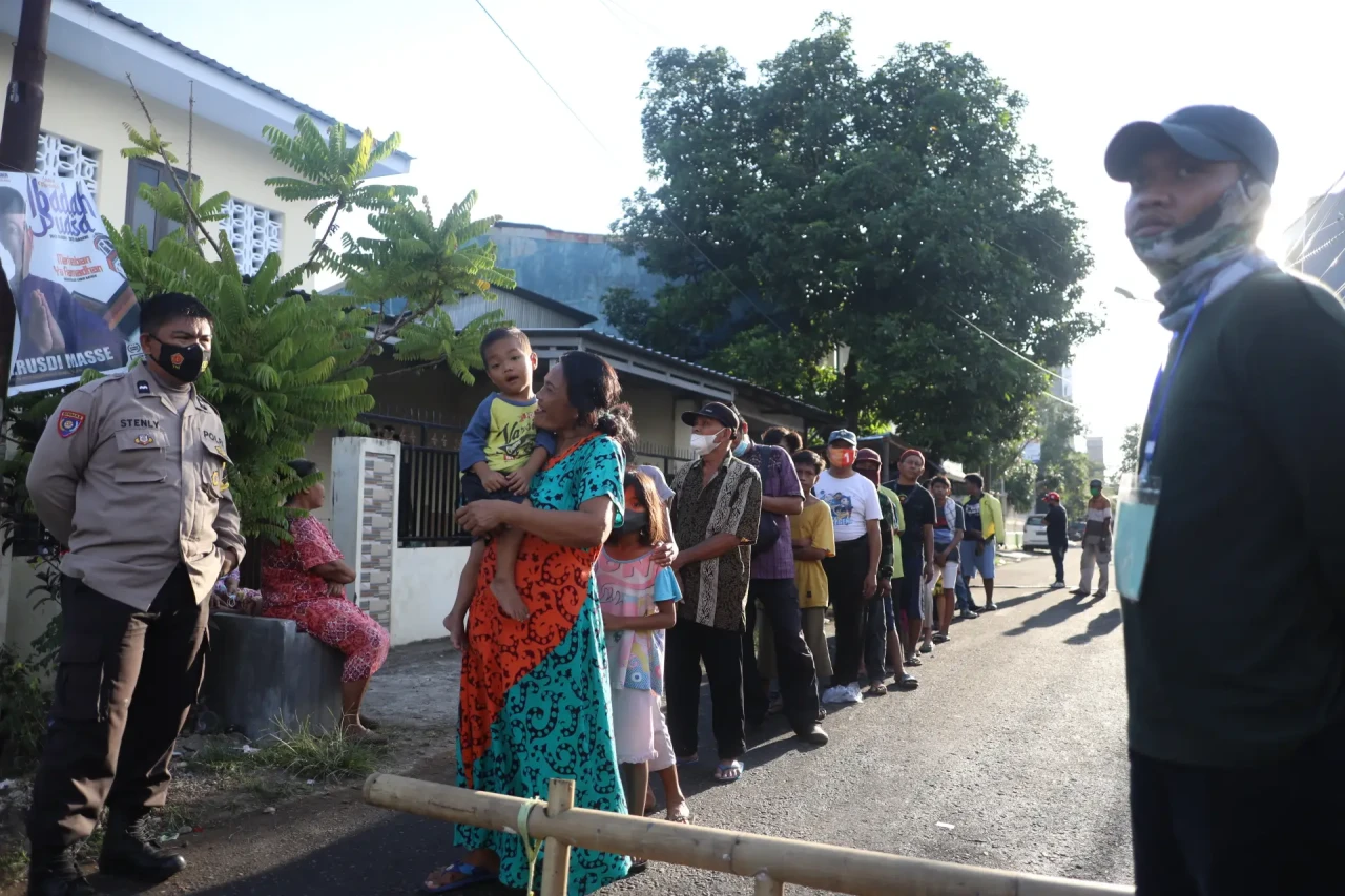 Pengusaha Makassar Berbagi...