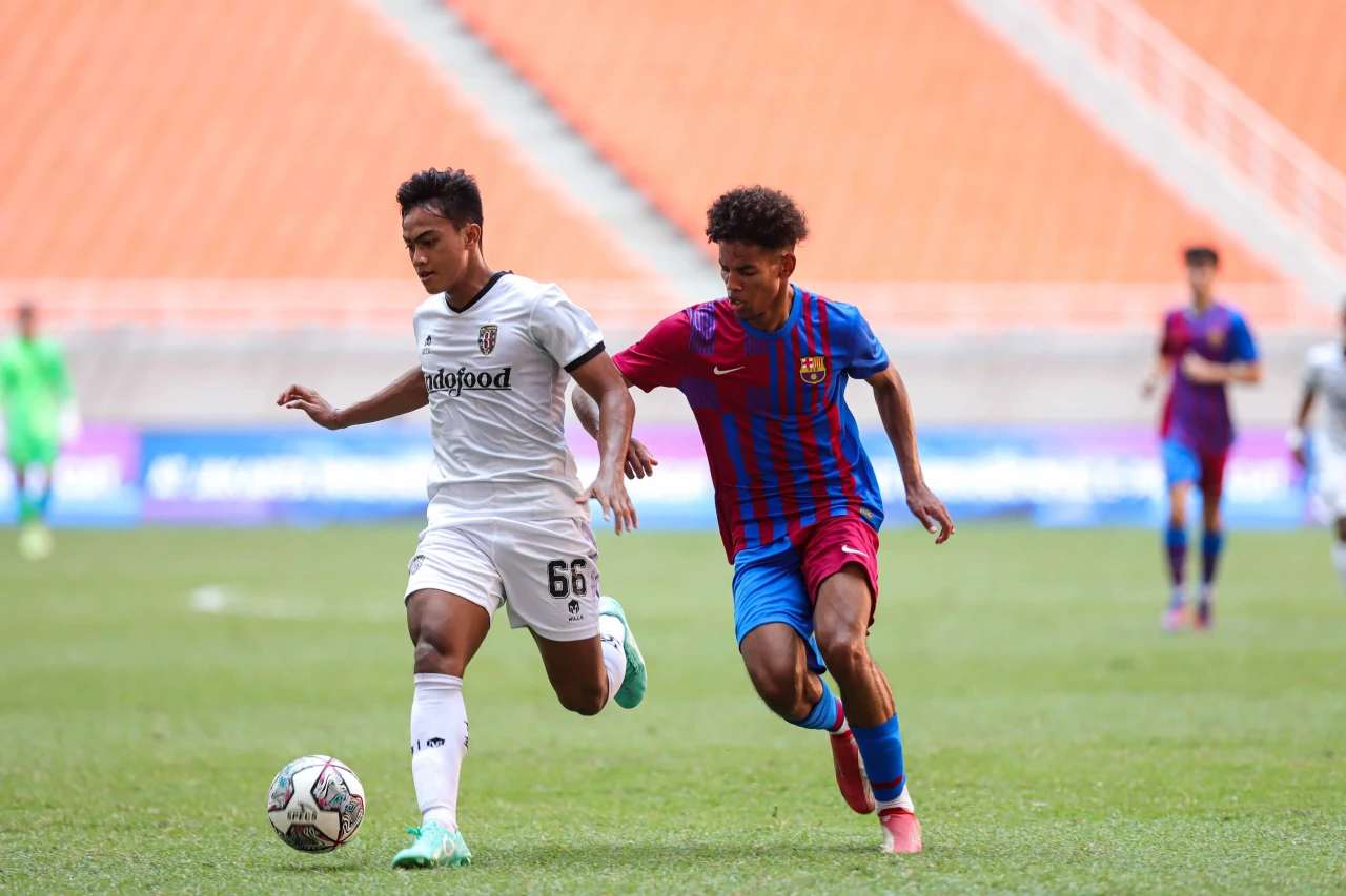 Barcelona U-18 Hajar...