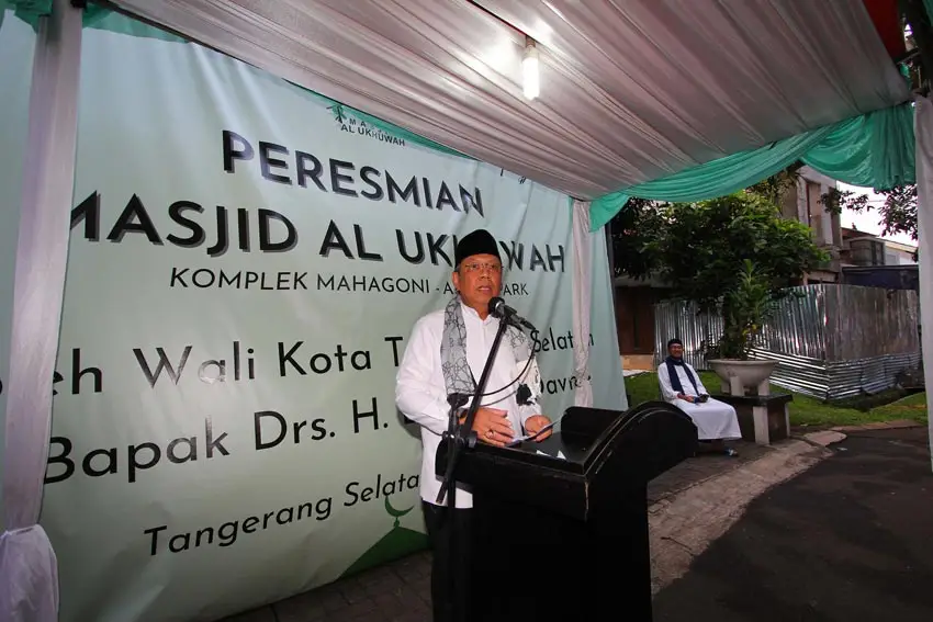 Wali Kota Benyamin Davnie...