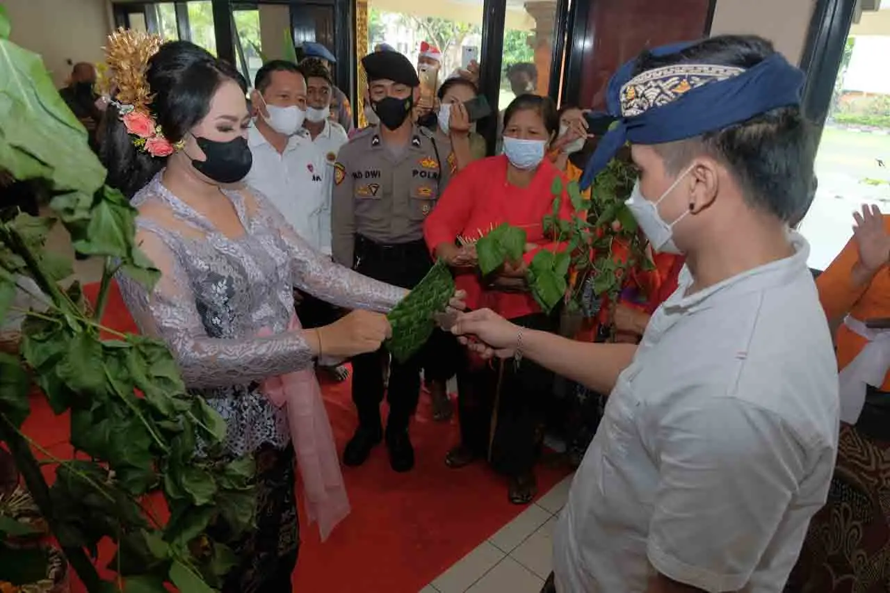 So Sweet, Begini Momen...