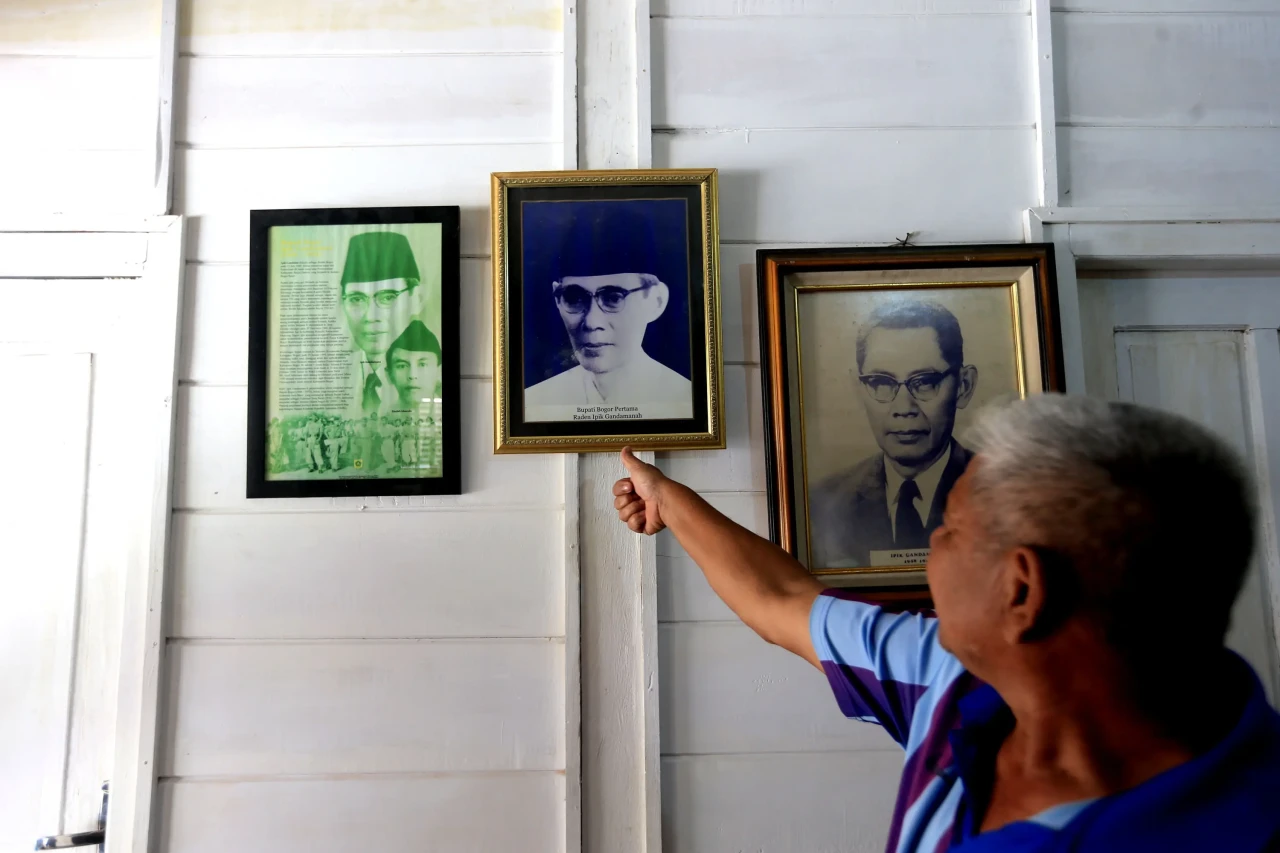 Rumah Sejarah Pusat...