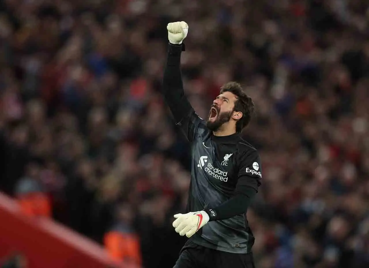 Perkasa! Liverpool Bantai...