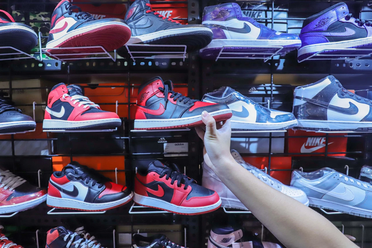 Berburu Sneakers Idaman...