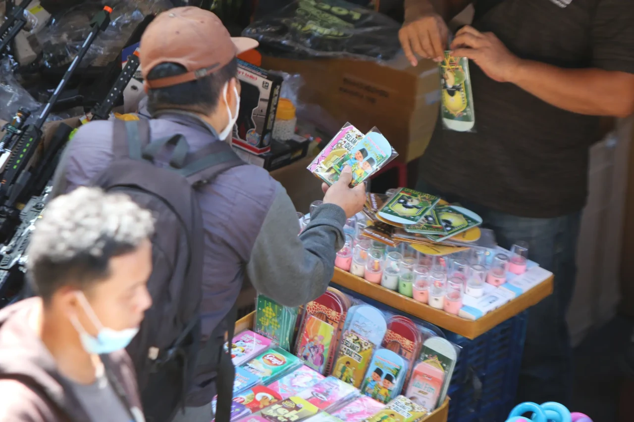 Jelang Idul Fitri, Penjual...