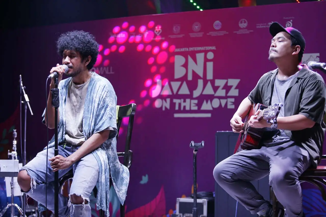 Mikha Angelo dan Teddy...