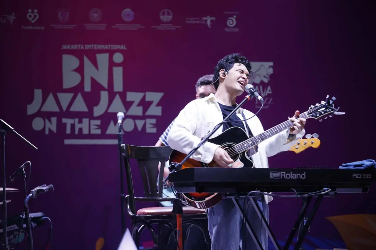 Mikha Angelo dan Teddy...