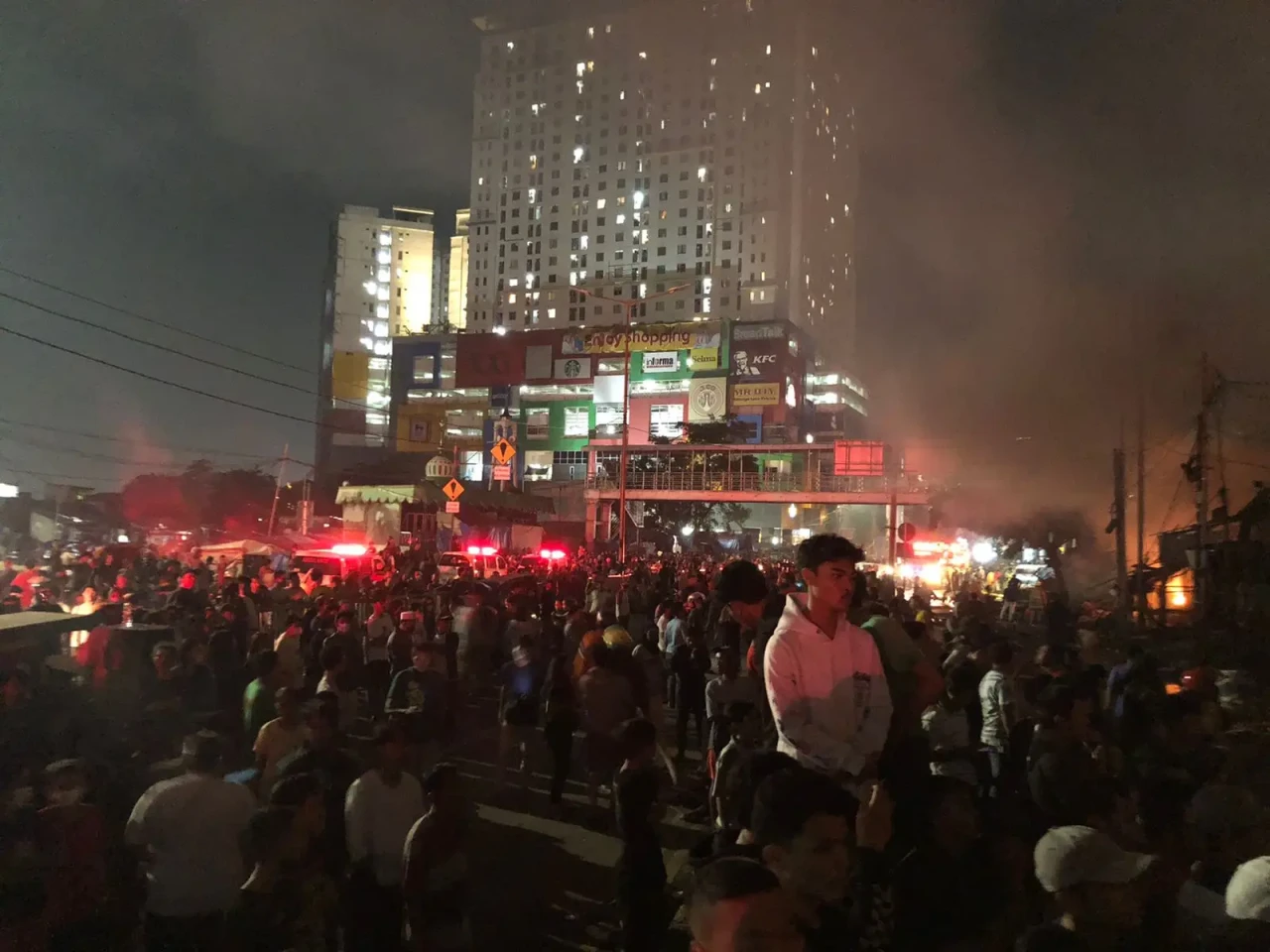 Penampakan Kios dan...