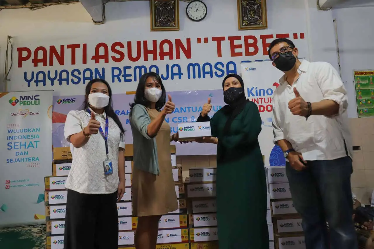 Berbagi di Bulan Suci,...