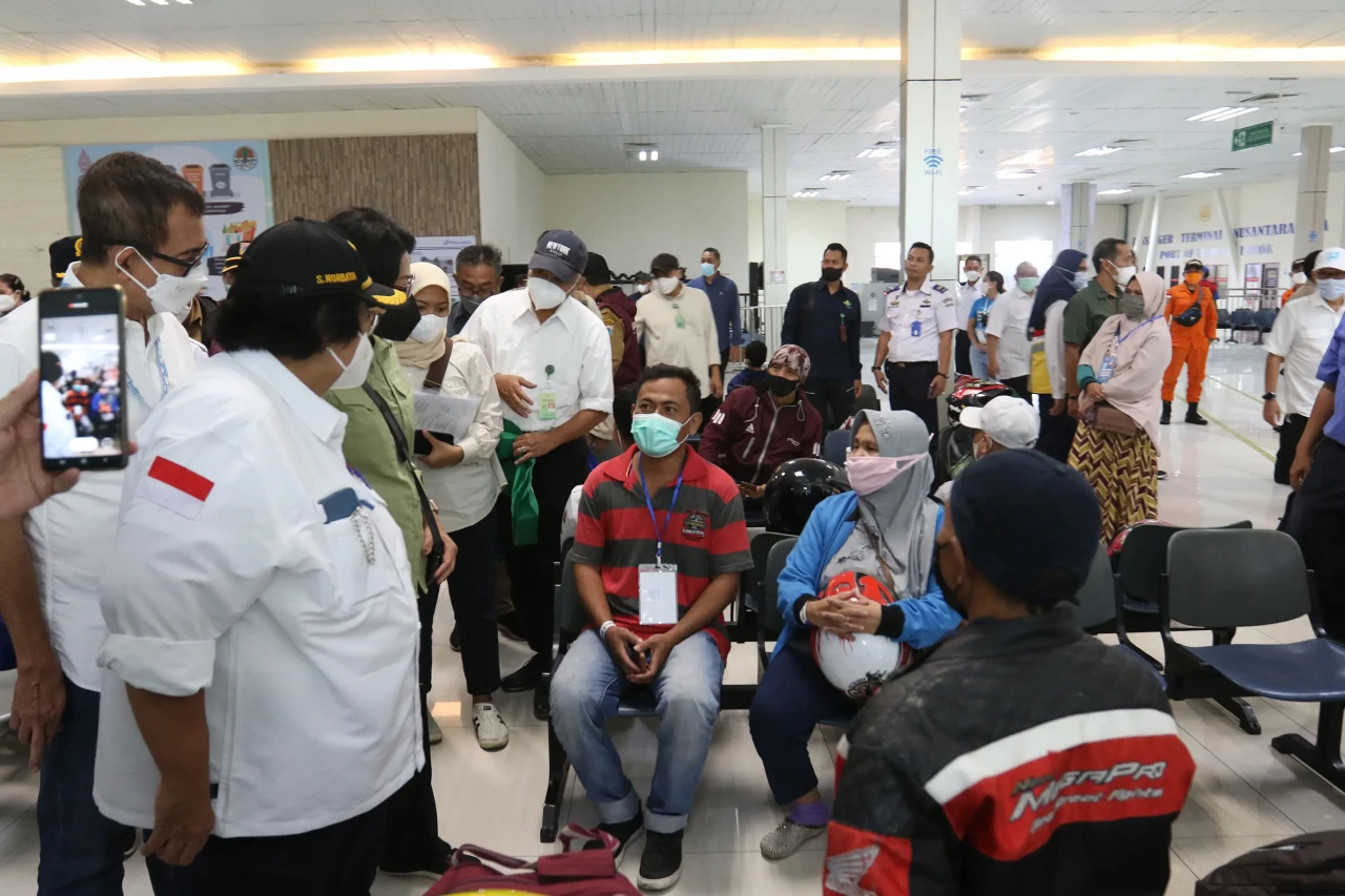 Menteri LHK Tinjau Persiapan...