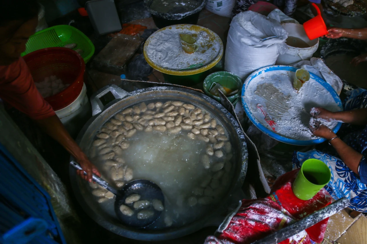 Kampung Pempek Tanggo...