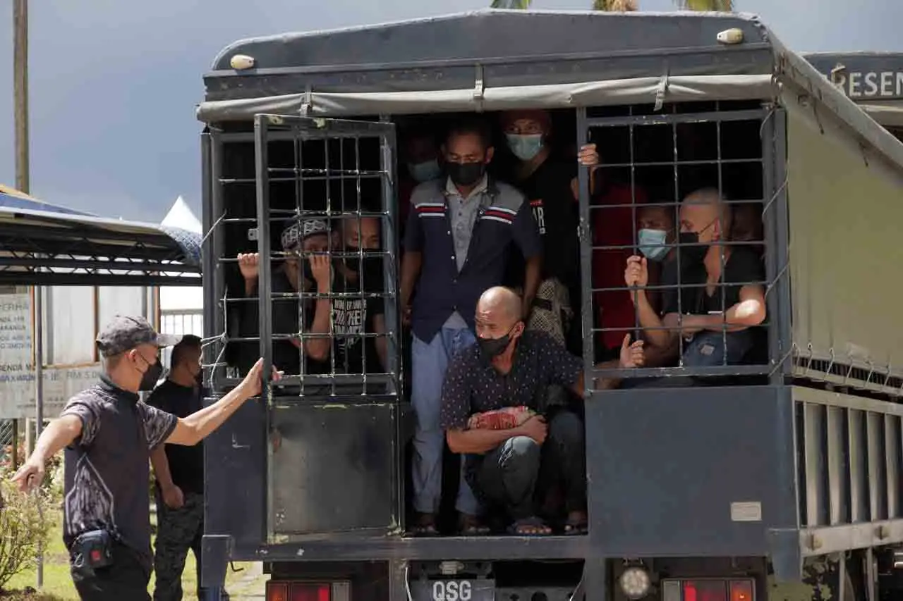 Malaysia Deportasi 157...